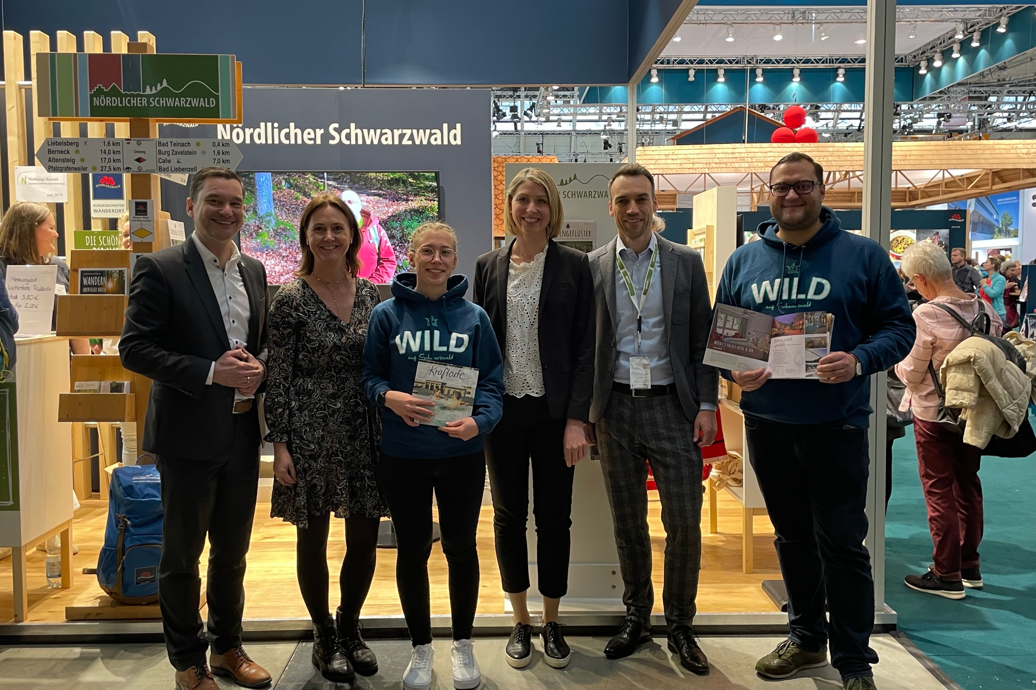 Touristik Bad Wildbad am Stand des Tourismus GmbH Nördlicher Schwarzwald