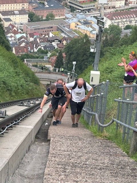 Überholmanöver beim Stäffeleslauf - jede Sekunde zählt! 