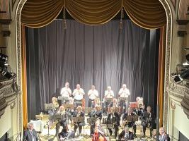 Brandheiß Bigband: „What a wonderful world“
