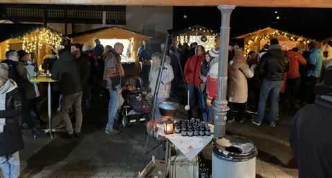Weihnachtsmarkt Sprollenhaus
